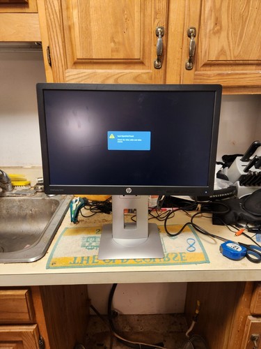HP EliteDisplay E202 20-inch Monitor 1600x900 HDMI DP VGA - Picture 3 of 6