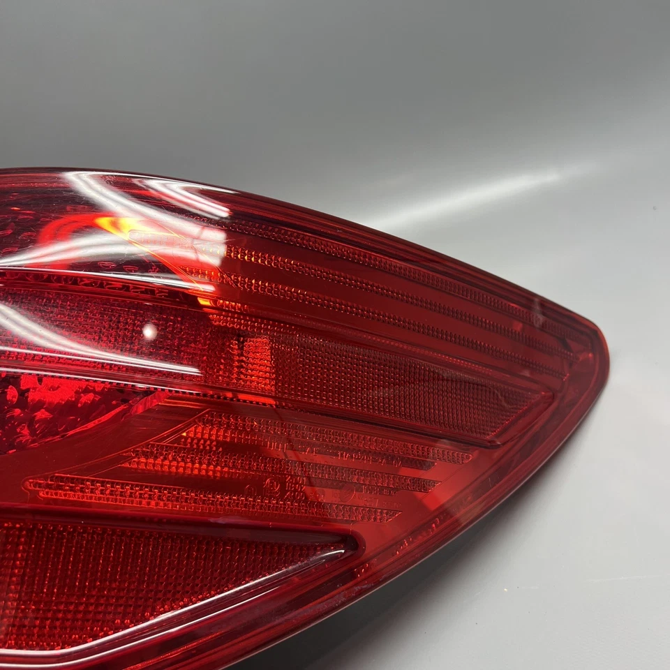 MERCEDES BENZ R500 尾灯右乘客 2006 2007 2008 2009 A2518200464 — 第 2/4 张图片