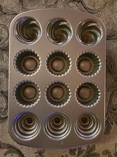 Nordic Ware Creme Filled Cupcake Baking Pano 3 cup Cast Aluminum Made in USA S8