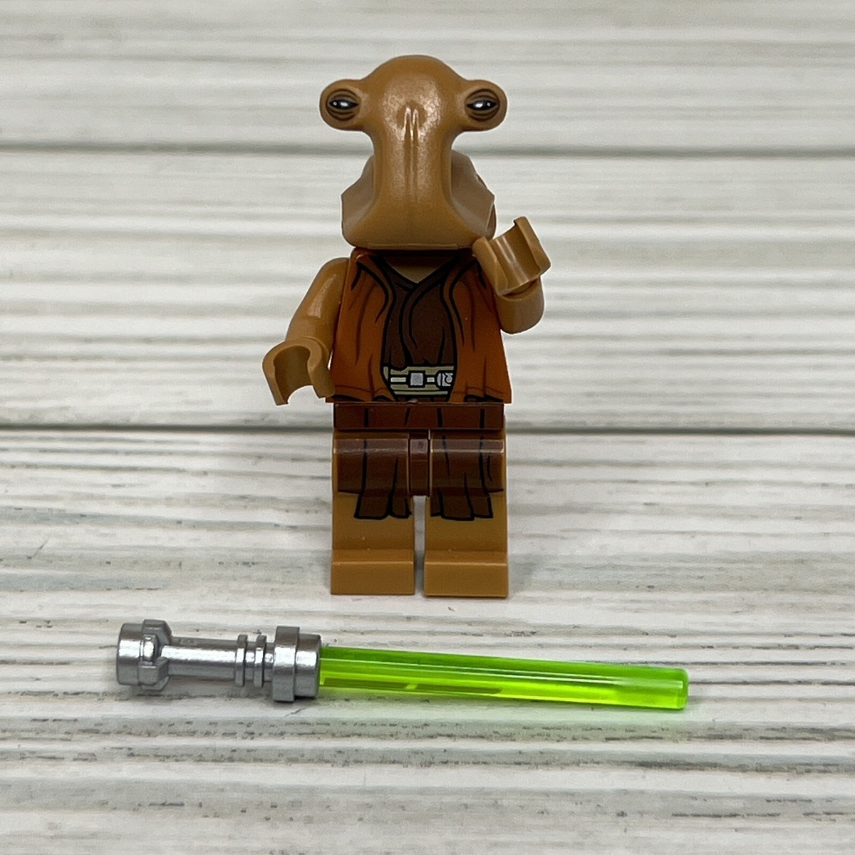 LEGO Star Wars Noga-ta (Rusty) Ithorian Jedi Master Minifigure 75051 sw0570