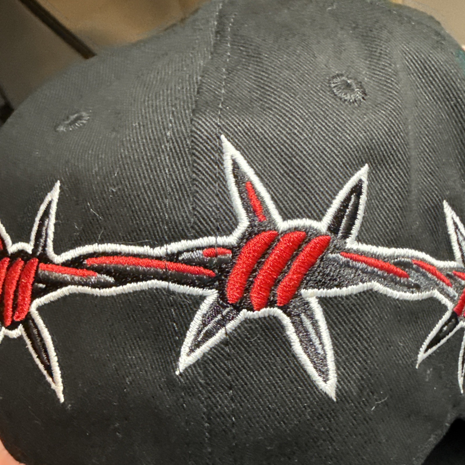 Hat Zun Black And  Red  .RED BARBEWIRE LA Black Brim SnapBack Hat Y2K Sold Out image 7