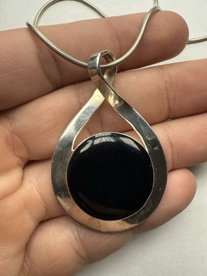 Großer Mexiko Sterlingsilber runder schwarzer Onyx Twist Anhänger mit 24'' Kette - 29,5 g