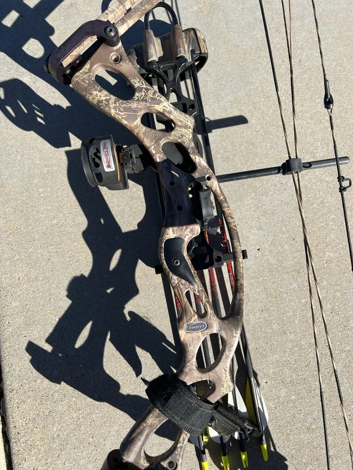 Hoyt Ruckus Compound Bow Package – Needs Minor Sight Adjustment – Full Setup - Image 3 of 4