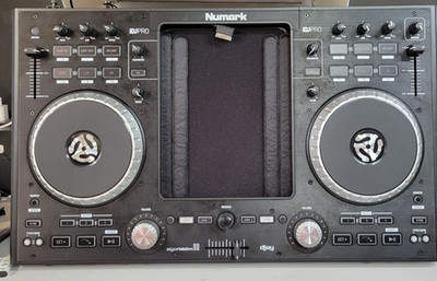 Numark iDJ Pro premium DJ controller for iPad - No laptop required - UNTESTED 