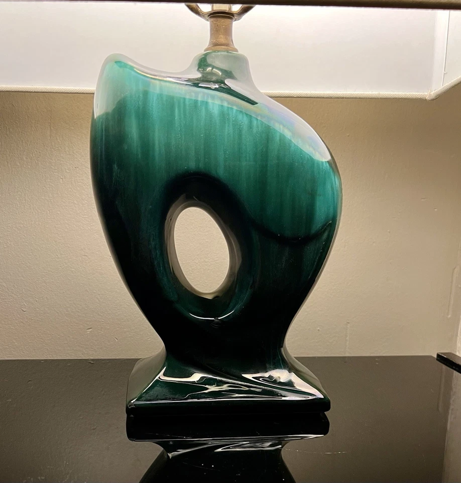 Vintage Mid Century Royal Haeger Blue Green Drip Ceramic Lamp - Image 4 of 4