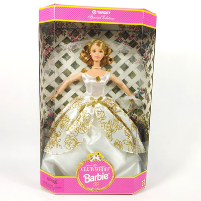 vintage 1997 Target Special Edition Club Wedd Barbie doll, model 19717