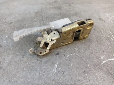 VW T4 IV (70XA) 2.5 TDI Serrure De Porte Avant Droite 701837016E - Photo 1/4
