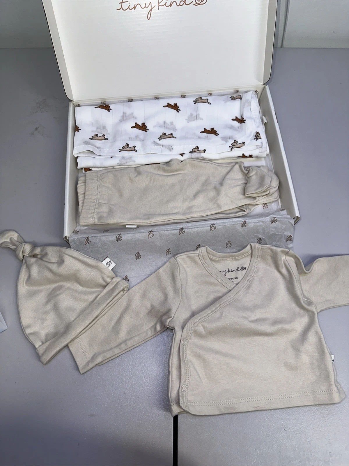 Tiny Kind Newborn Clothing 4 Piece Gift Set - Bunnyhop