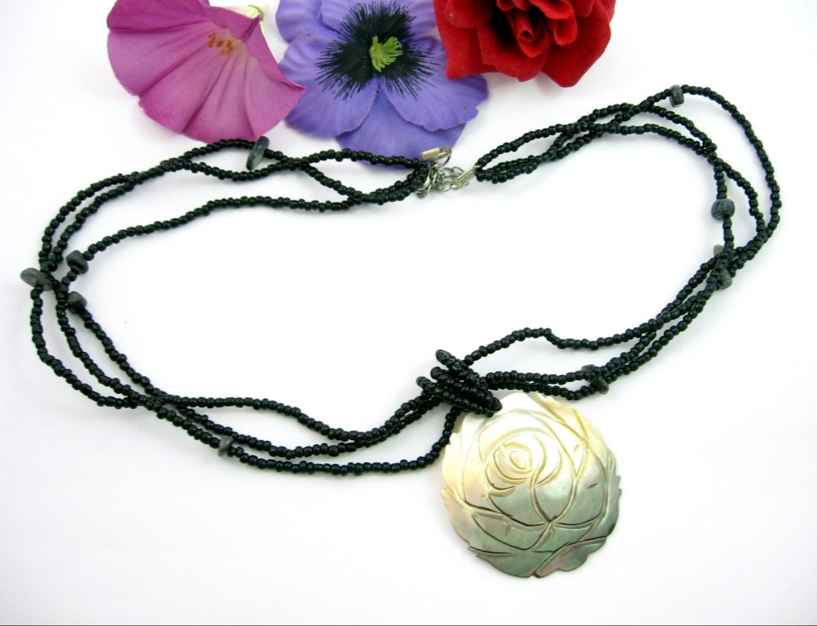 ROSE MEDALLION Vintage Necklace Mother of Pearl 3 STR… Gem