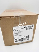 New Honeywell C7061A1038 UV Flame Detector C7061A 1038 Free Expedited Shipping