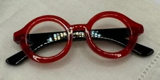 Round Red Eye Glasses W Black Arms Pin Brooch