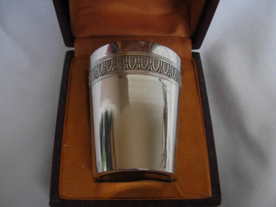 ANTIGUA COPA FRANCESA DE PLATA DE LEY, ESTILO IMPERIO, FINALES DEL SIGLO XIX. Foto 2 de 4