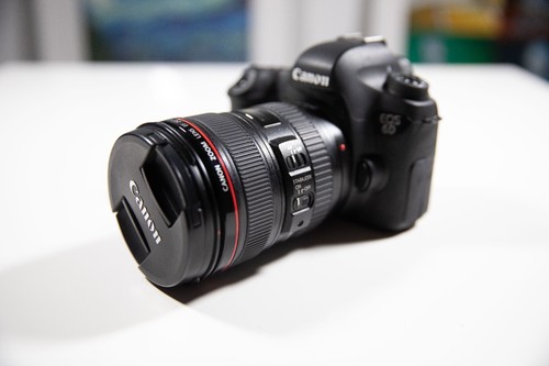 PACK CANON EOS 6D - 13257 DECLENCHEMENT + EF 24-105 MM f4 L IS USM + SAC LOWEPRO - Foto 4 di 16
