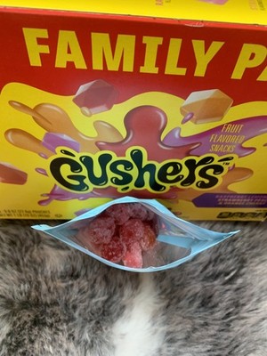 Sour Strawberry Gushers 4x6 Bag