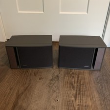 Pair of Bose Model 141 Bookshelf Speakers - Clean  Tested - Nice Shape   
