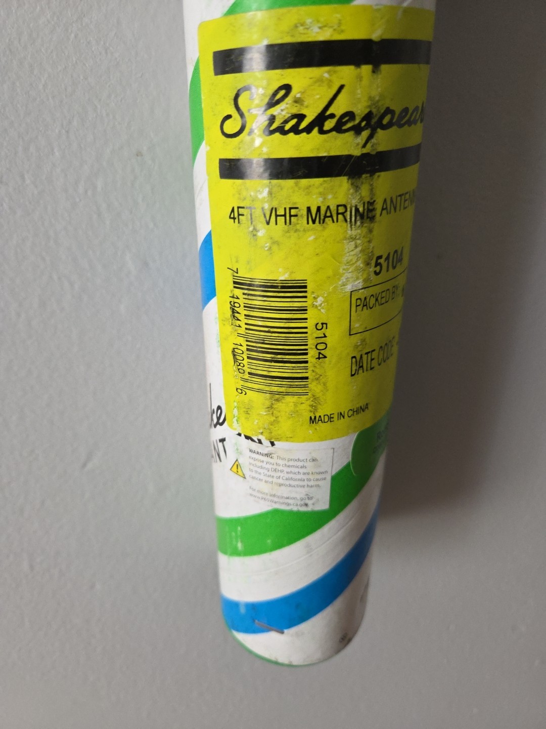 Shakespeare # 5104, 4' Ft VHF Marine Antenna, 3dB, White, 