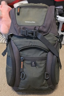 Vanguard VEO Adaptor 41 12L Camera Backpack, Gray
