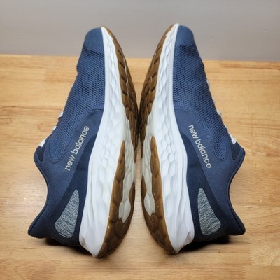 New Balance Arishi Fresh Foam v4 Wide 4E Running Shoe  display picture 1
