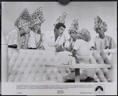 Grease 1978 PRESS KIT (FOLDER, 18 STILLS, NOTES)JOHN TRAVOLTA OLIVIA NEWTON-JOHN - Picture 8 of 16