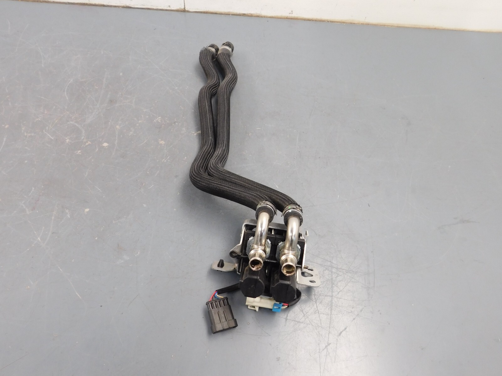 2015 11 12 13 14 16 Ferrari FF Left / Right TGK Proportioning Valves #7170 J1