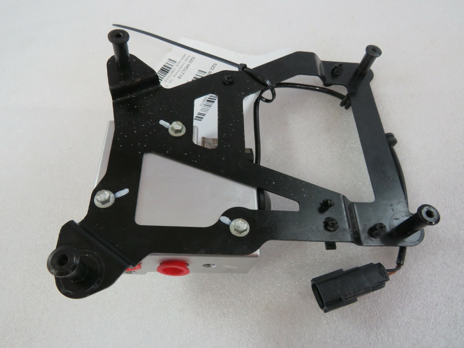 McLaren 600LT, Suspension Pump Valve, Used, P/N 13B0737CP