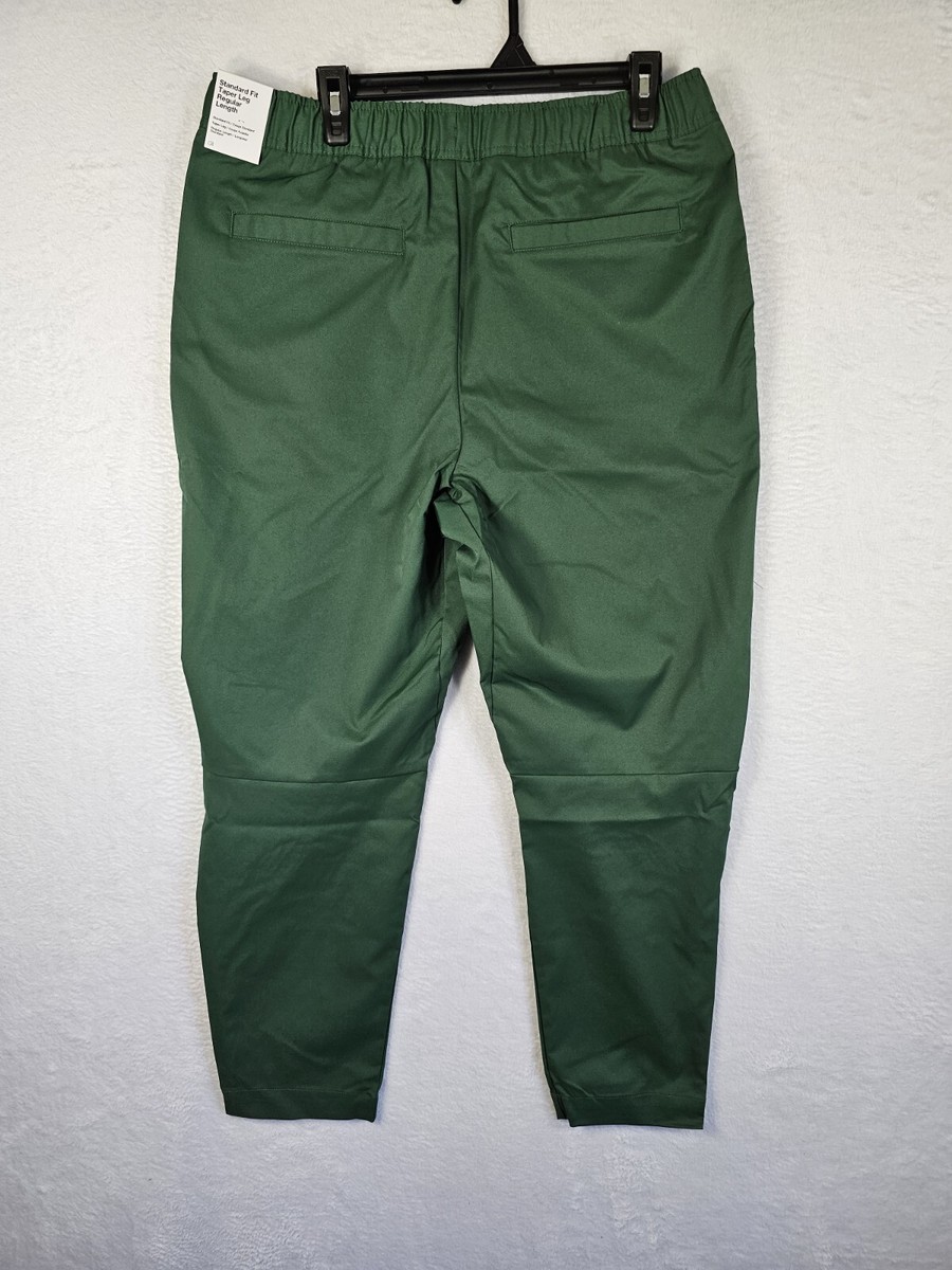 NWT Nike Club Woven Tapered Leg Forest Green Pine Pants NWT Nike Club Woven Tapered Leg Forest Green Pine Pants