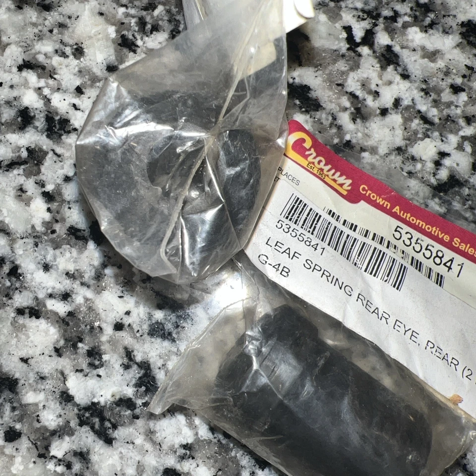 J5355966 Bujes de resorte de hoja delanteros 5355966 para Jeep CJ7 Scrambler CJ5 76-83 Foto 3 de 4