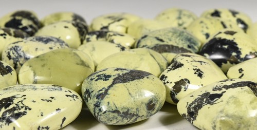 44 mm Amarillo Verde Serpentina Corazón Piedra Preciosa Cristal Espécimen Mineral Perú (1 pieza) - Imagen 5 de 6