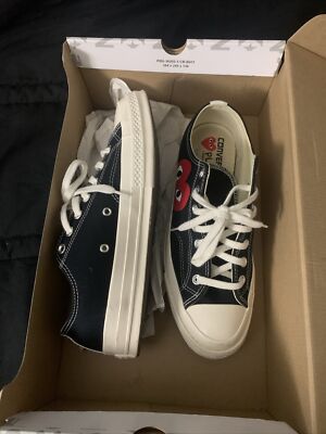 Slightly Used (worn Twice) Commo Des Garcon Play Chuck Taylor s Converse 
