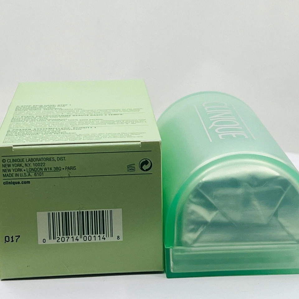 Clinique Facial Soap  Bar Mild With Dish - 5.2 oz  HOLIDAY SALE - Image 3 of 4