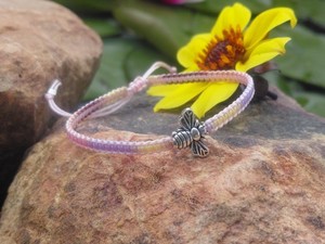 Bracelet macramé abeille réglable