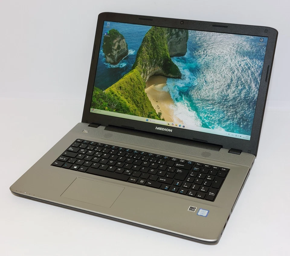 Medion Akoya E7424 17,3 Zoll FHD Core i3 7th Gen 12GB RAM 128+1TB Speicher Win11 - Bild 3 von 4