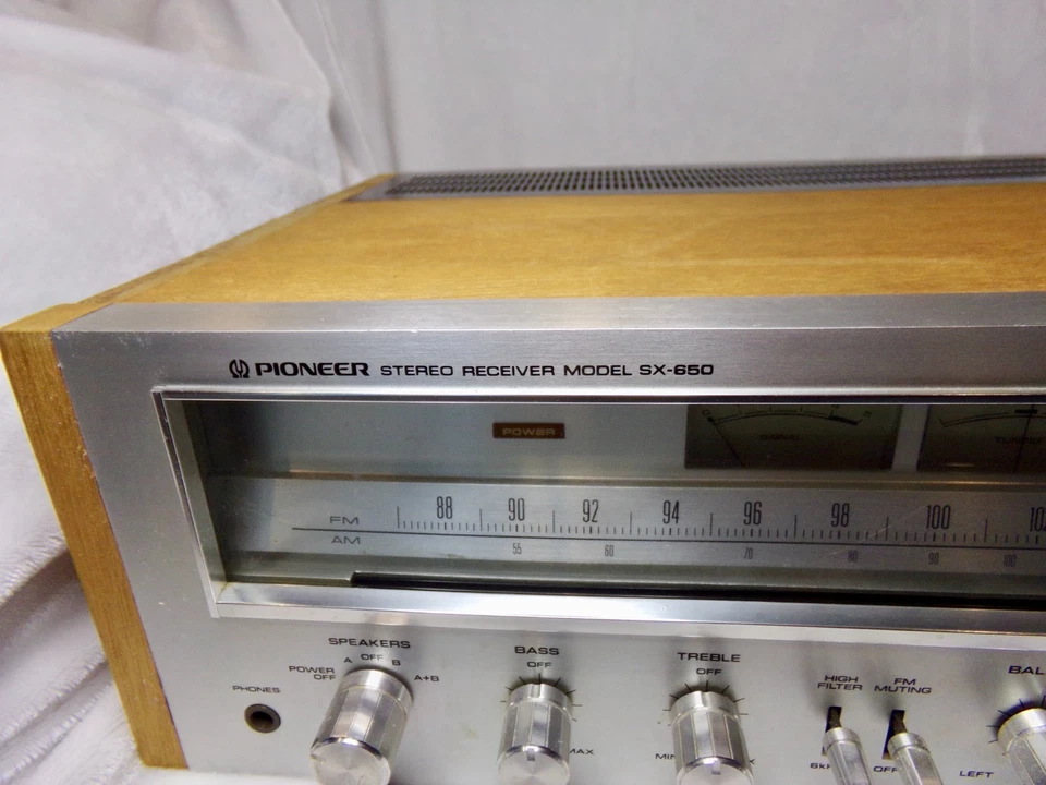Pioneer SX-650 Stereo Receiver - Image 4 of 4
