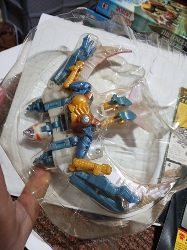 Transformers Beast Wars Transmetals Deluxe Class Airazor VTG Complete W Cards - Picture 4 of 6