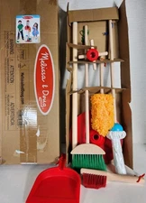 Melissa & Doug Dust Sweep Mop 6 Piece Pretend Play Set Lets Play House Kit New