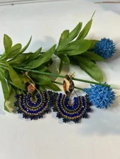 Arte Hecho A Mano. Aretes tejidos en Mostacilla Checa, Topos Con baño En oro.