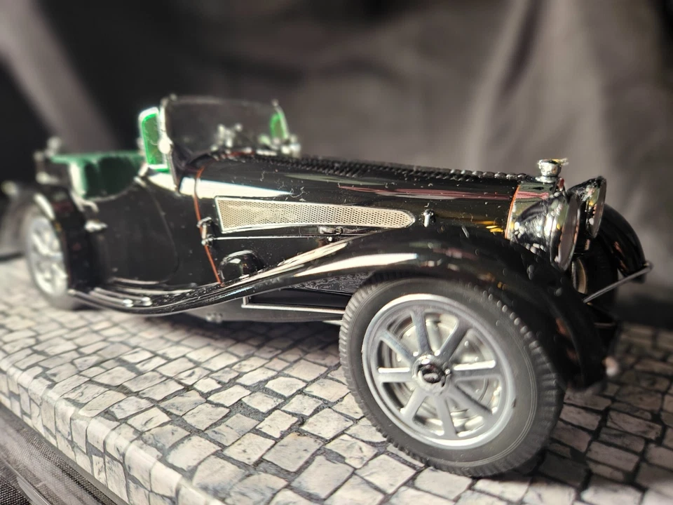 Minichamps 1931 BUGATTI TYPE 54 ROADSTER #0205 of #1002 1:24 Scale Inv. #0136 - Image 4 of 4