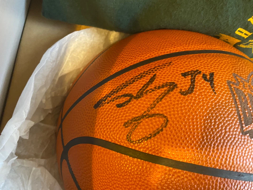 Kobe Bryant Shaquille O'Neal UDA Upper Deck Signed Autograph B2B Basketball /201 - Image 4 of 4