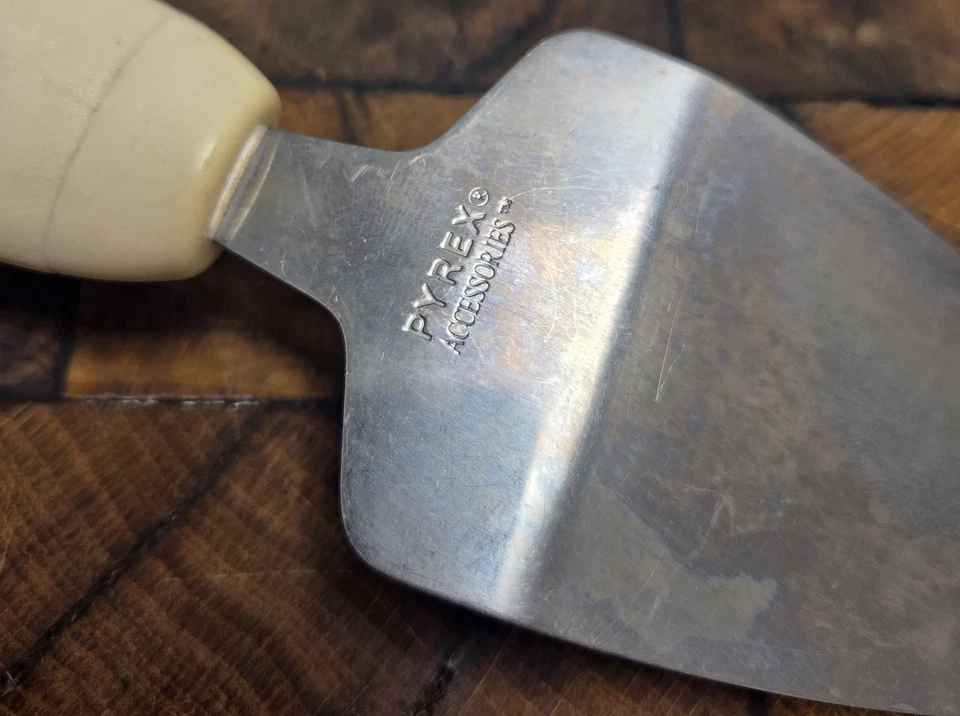 Espátula PYREX de colección servidor de pasteles de acero inoxidable mango de agarre cómodo Foto 4 de 4