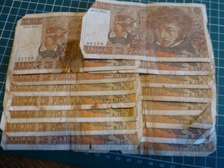 FRANCE BERLIOZ LOT 15 BILLETS de 10 FRANCS 1975 EN ETATS MEDIOCRES !