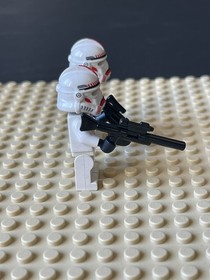 LEGO Star Wars Shock Troopers Minifigure Red Clone Trooper SW0091  7671 Set of 2