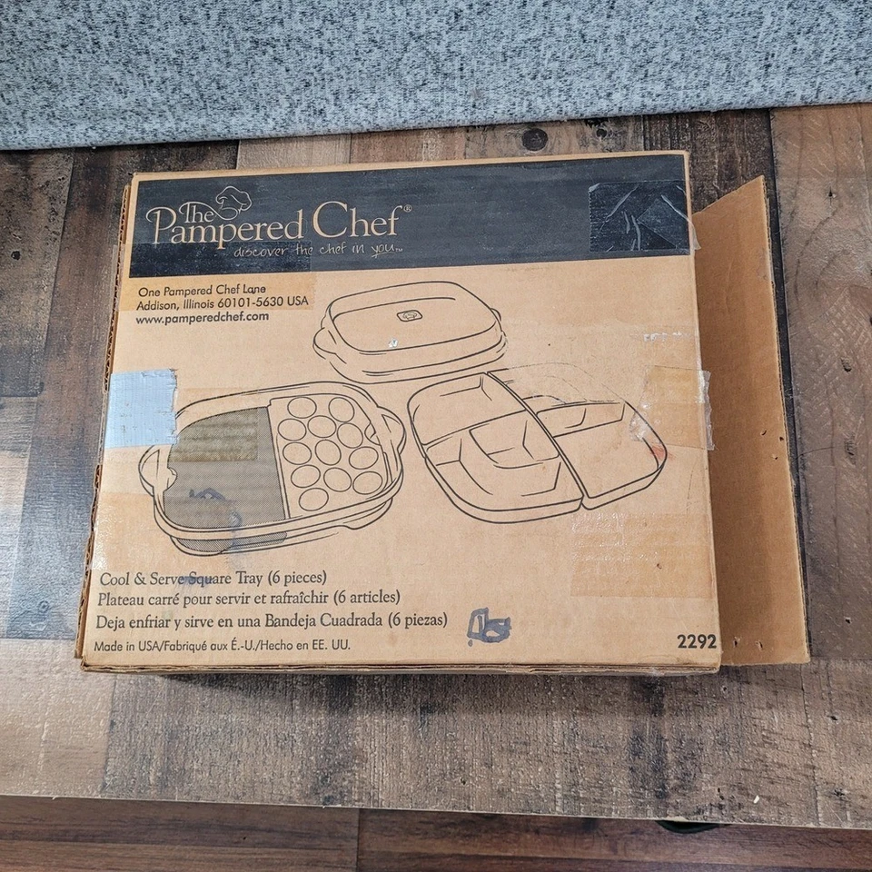 NUEVO Pampered Chef Cool & Serve Bandeja Cuadrada 6 Piezas Plato Dividido Plato para Servir Foto 2 de 4