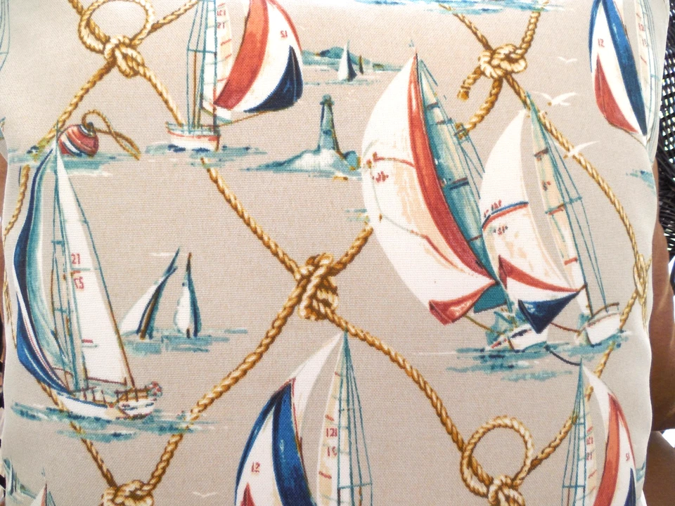 VELERO Exterior Lanzamiento Almohada Funda Barco Náutico en Rojo Azul Tostado 16 x 16 Foto 3 de 4