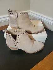 Diba True Short Order Bootie Women's 9 Taupe and Gold Metallic Suede Leather Zip