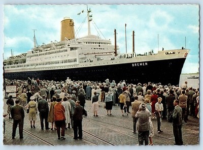 Germany Postcard TS Bremen Jahre Cramers Kunstanstalt Passengers c1950's