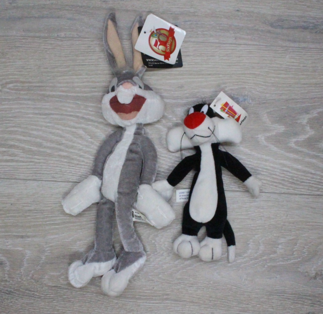 Looney Tunes Bugs Bunny 14in and Sylvester 8in Six Flags Plush Stuffed Animals