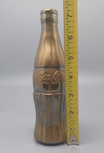 Botella vintage de latón Coca-Cola 7 1/4"" de alto - Imagen 4 de 7