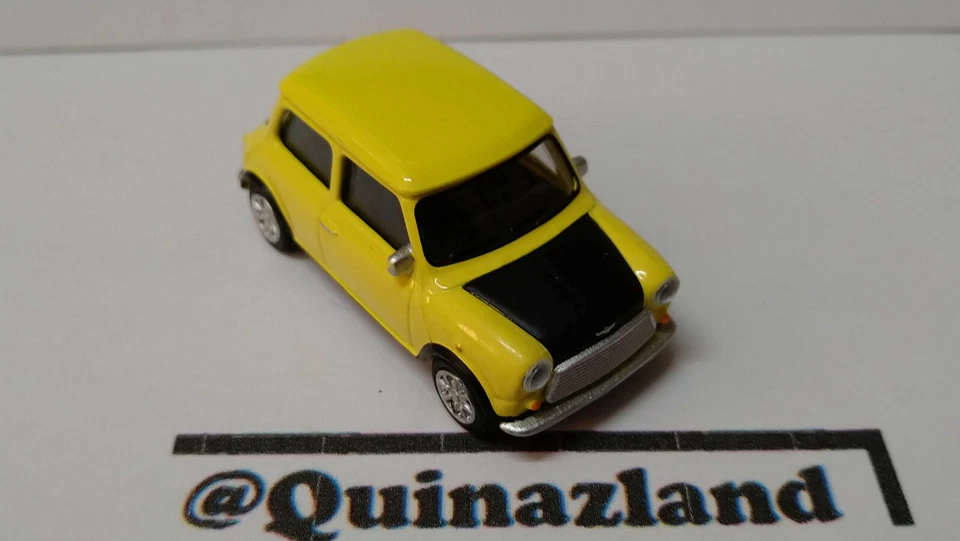 Schuco 1/64 Mini Cooper Paper Edition, giallo/nero (NP13) - Immagine 4 di 4