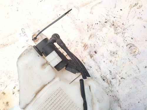 Ford C-MAX 2006 Windshield Windscreen Washer Pump 1s7117k624fe, Ge #1522350-15