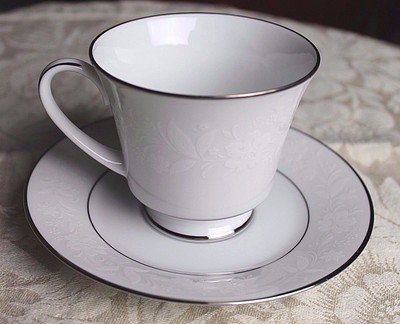 NORITAKE China RANIER 6909 Cup and Saucer